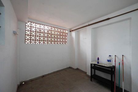 Casa para alugar com 100m², 2 quartos e sem vagaÁrea de Serviço