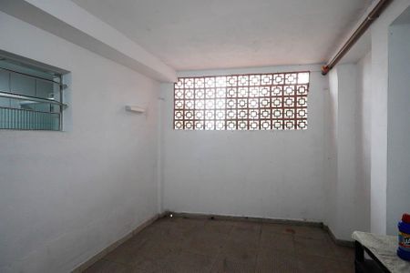 Casa para alugar com 100m², 2 quartos e sem vagaÁrea de Serviço