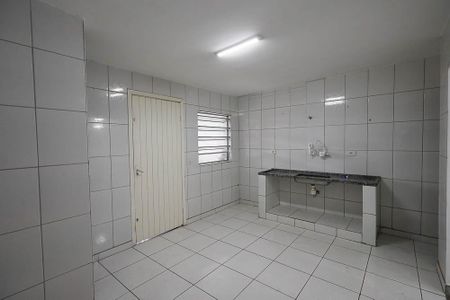 Casa para alugar com 100m², 2 quartos e sem vagaCozinha 