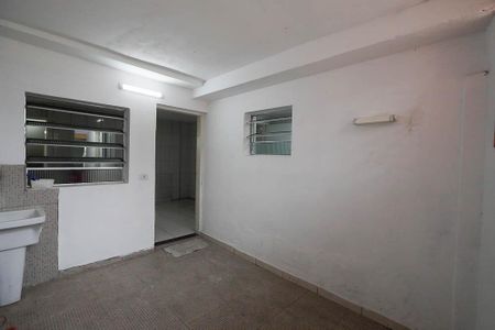 Casa para alugar com 100m², 2 quartos e sem vagaÁrea de Serviço