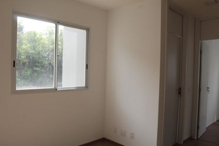 Sala de apartamento para alugar com 2 quartos, 40m² em Taquara, Rio de Janeiro