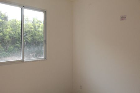 Quarto 1 de apartamento para alugar com 2 quartos, 40m² em Taquara, Rio de Janeiro