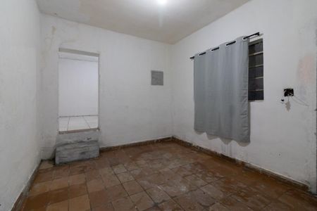 Quarto de casa para alugar com 1 quarto, 15m² em Jardim Santa Maria, São Paulo