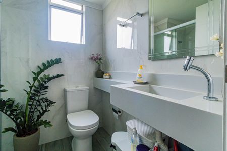 Apartamento à venda com 57m², 2 quartos e 1 vaga Apartamento à venda com 57m², 2 quartos e 1 vagaBanheiro