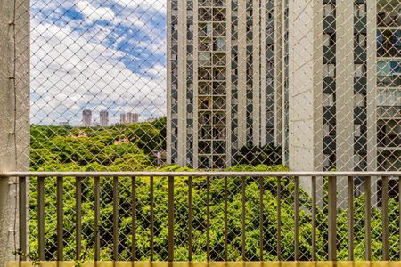 Apartamento à venda com 57m², 2 quartos e 1 vaga Apartamento à venda com 57m², 2 quartos e 1 vagaVaranda