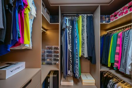 Apartamento à venda com 128m², 2 quartos e 4 vagasArmário da Suíte  2