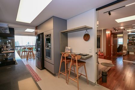 Apartamento à venda com 128m², 2 quartos e 4 vagasCozinha