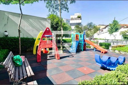 Apartamento para alugar com 98m², 2 quartos e 2 vagasÁrea comum - Playground