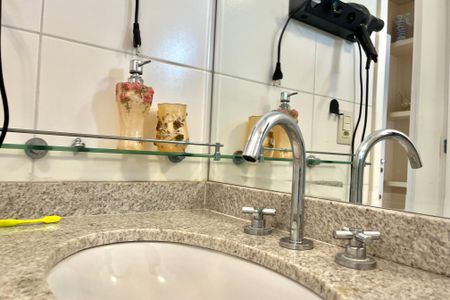 Apartamento para alugar com 98m², 2 quartos e 2 vagasBanheiro Corredor