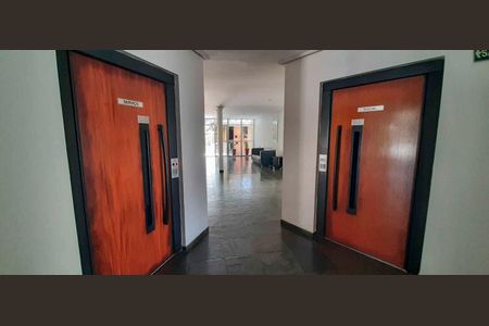 Apartamento para alugar com 82m², 2 quartos e 2 vagasElevadores