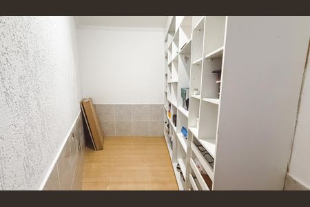 Casa à venda com 180m², 5 quartos e 1 vagaCloset Quarto 1