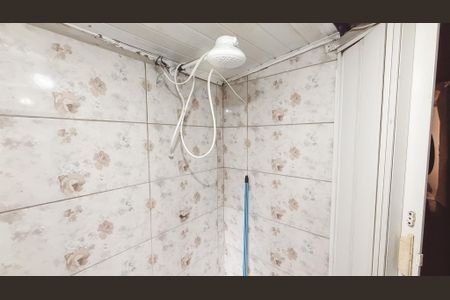 Casa à venda com 180m², 5 quartos e 1 vagaBanheiro 3