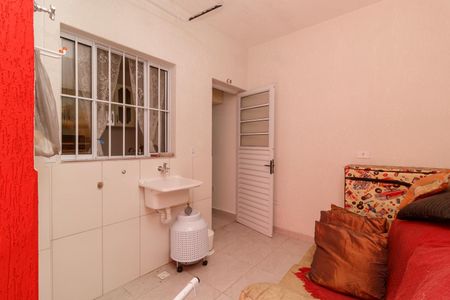 Casa para alugar com 50m², 1 quarto e sem vagaÁrea de Serviço e Hall de entrada