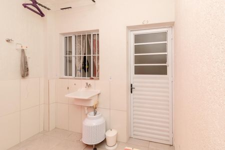 Casa para alugar com 50m², 1 quarto e sem vagaÁrea de Serviço e Hall de entrada