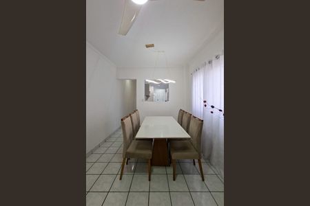 Apartamento para alugar com 78m², 2 quartos e 1 vagaSala