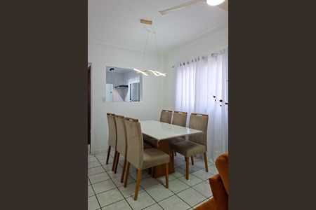 Apartamento para alugar com 78m², 2 quartos e 1 vagaSala