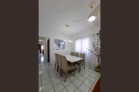 Apartamento para alugar com 78m², 2 quartos e 1 vagaSala