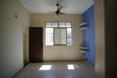 Sala/Cozinha de apartamento para alugar com 1 quarto, 47m² em Centro, Niterói