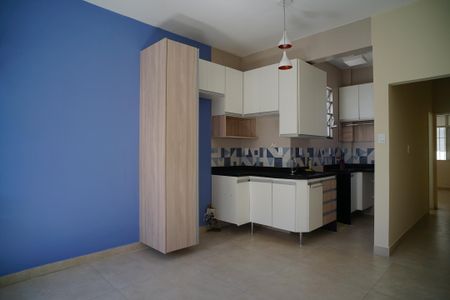 Sala/Cozinha de apartamento para alugar com 1 quarto, 47m² em Centro, Niterói