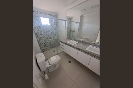 Apartamento para alugar com 118m², 3 quartos e 3 vagasBanheiro da Suíte