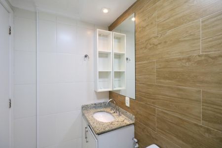 Apartamento para alugar com 128m², 3 quartos e 3 vagas Apartamento para alugar com 128m², 3 quartos e 3 vagasBanheiro da Suíte 1
