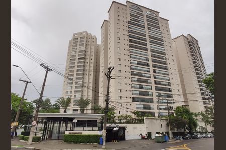 Apartamento para alugar com 128m², 3 quartos e 3 vagas Apartamento para alugar com 128m², 3 quartos e 3 vagasFachada