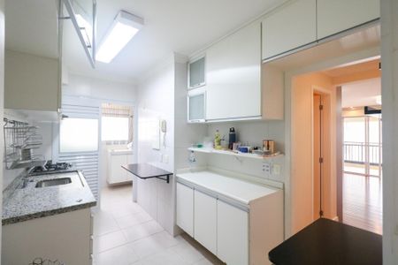 Apartamento para alugar com 128m², 3 quartos e 3 vagas Apartamento para alugar com 128m², 3 quartos e 3 vagasCozinha