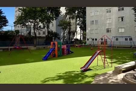 Apartamento à venda com 59m², 2 quartos e 1 vaga Apartamento à venda com 59m², 2 quartos e 1 vagaÁrea comum - Playground