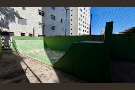 Apartamento à venda com 59m², 2 quartos e 1 vaga Apartamento à venda com 59m², 2 quartos e 1 vagaÁrea comum - Pista de skate