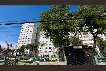 Apartamento à venda com 59m², 2 quartos e 1 vaga Apartamento à venda com 59m², 2 quartos e 1 vagaFachada e portaria
