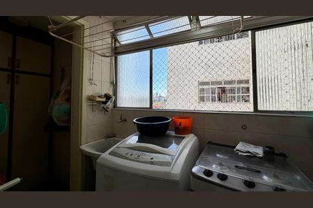 Apartamento à venda com 59m², 2 quartos e 1 vaga Apartamento à venda com 59m², 2 quartos e 1 vagaÁrea de Serviço 2