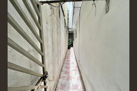 Casa à venda com 280m², 5 quartos e 2 vagasCorredor