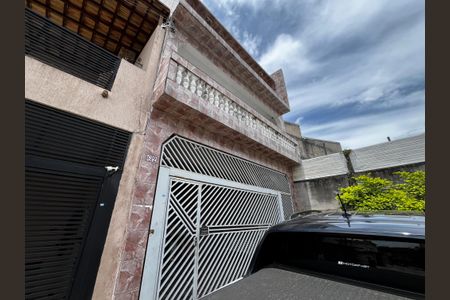 Casa à venda com 280m², 5 quartos e 2 vagasFachada