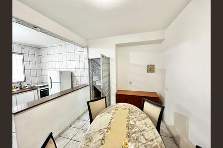 Casa à venda com 280m², 5 quartos e 2 vagasCozinha