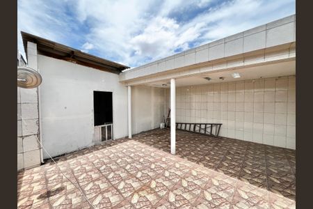 Casa à venda com 280m², 5 quartos e 2 vagasVaranda gourmet