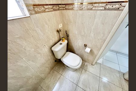 Casa à venda com 280m², 5 quartos e 2 vagasBanheiro 2