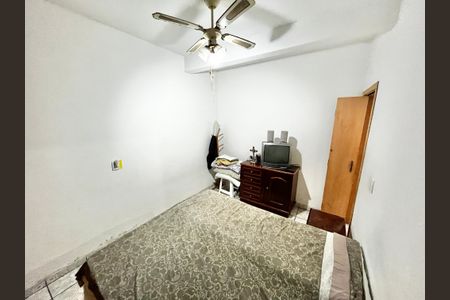 Casa à venda com 280m², 5 quartos e 2 vagasQuarto 2