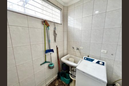 Casa à venda com 280m², 5 quartos e 2 vagasÁrea de Serviço 2