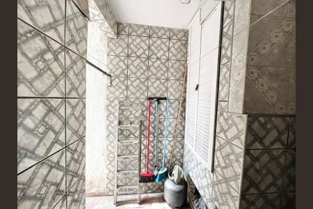 Casa à venda com 280m², 5 quartos e 2 vagasÁrea de Serviço