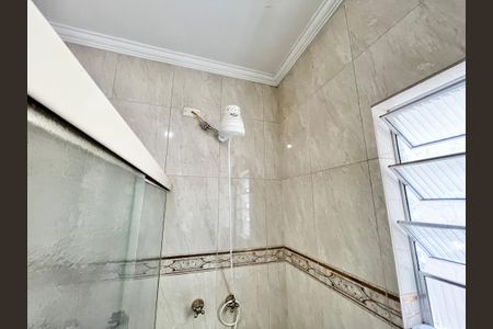 Casa à venda com 280m², 5 quartos e 2 vagasBanheiro 2