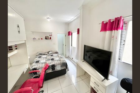 Casa à venda com 280m², 5 quartos e 2 vagasQuarto 4