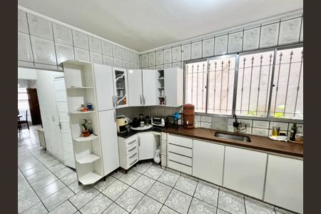 Casa à venda com 280m², 5 quartos e 2 vagasCozinha