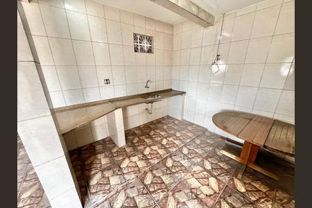 Casa à venda com 280m², 5 quartos e 2 vagasTerraço