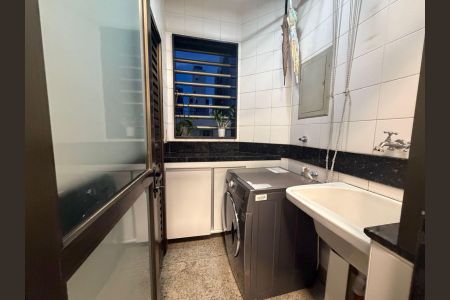 Apartamento à venda com 3 quartos, 95m² em Savassi, Belo Horizonte