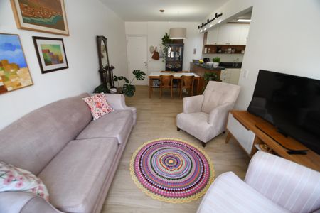 Sala de apartamento para alugar com 2 quartos, 78m² em Jardim Proença, Campinas