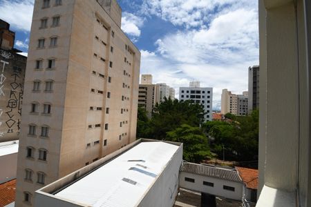 Sala - Vista de apartamento para alugar com 2 quartos, 78m² em Jardim Proença, Campinas