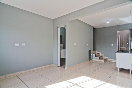 Sala de casa para alugar com 2 quartos, 60m² em Jaraguá, São Paulo