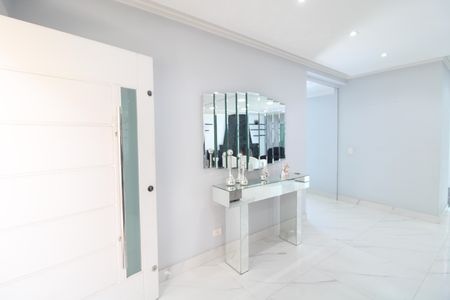 Casa para alugar com 380m², 3 quartos e 6 vagasHall