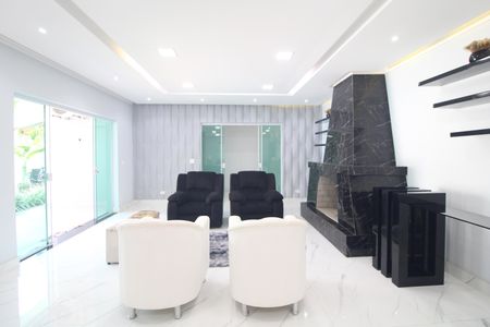 Sala de casa para alugar com 3 quartos, 380m² em Interlagos, São Paulo