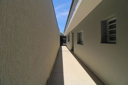Casa para alugar com 380m², 3 quartos e 6 vagasQuintal lateral